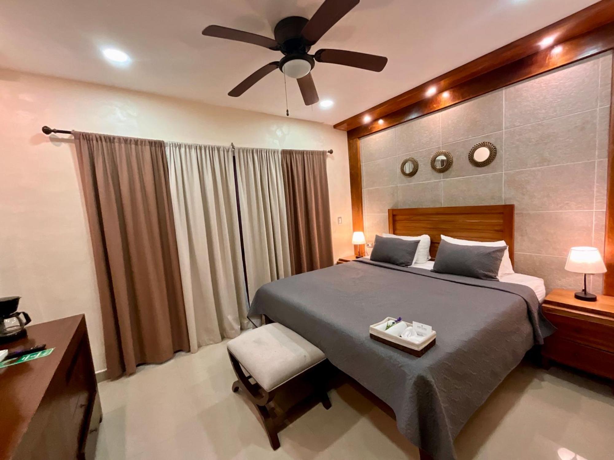 El Zaguan Colonial By Guruhotel 巴利亚多利德 外观 照片