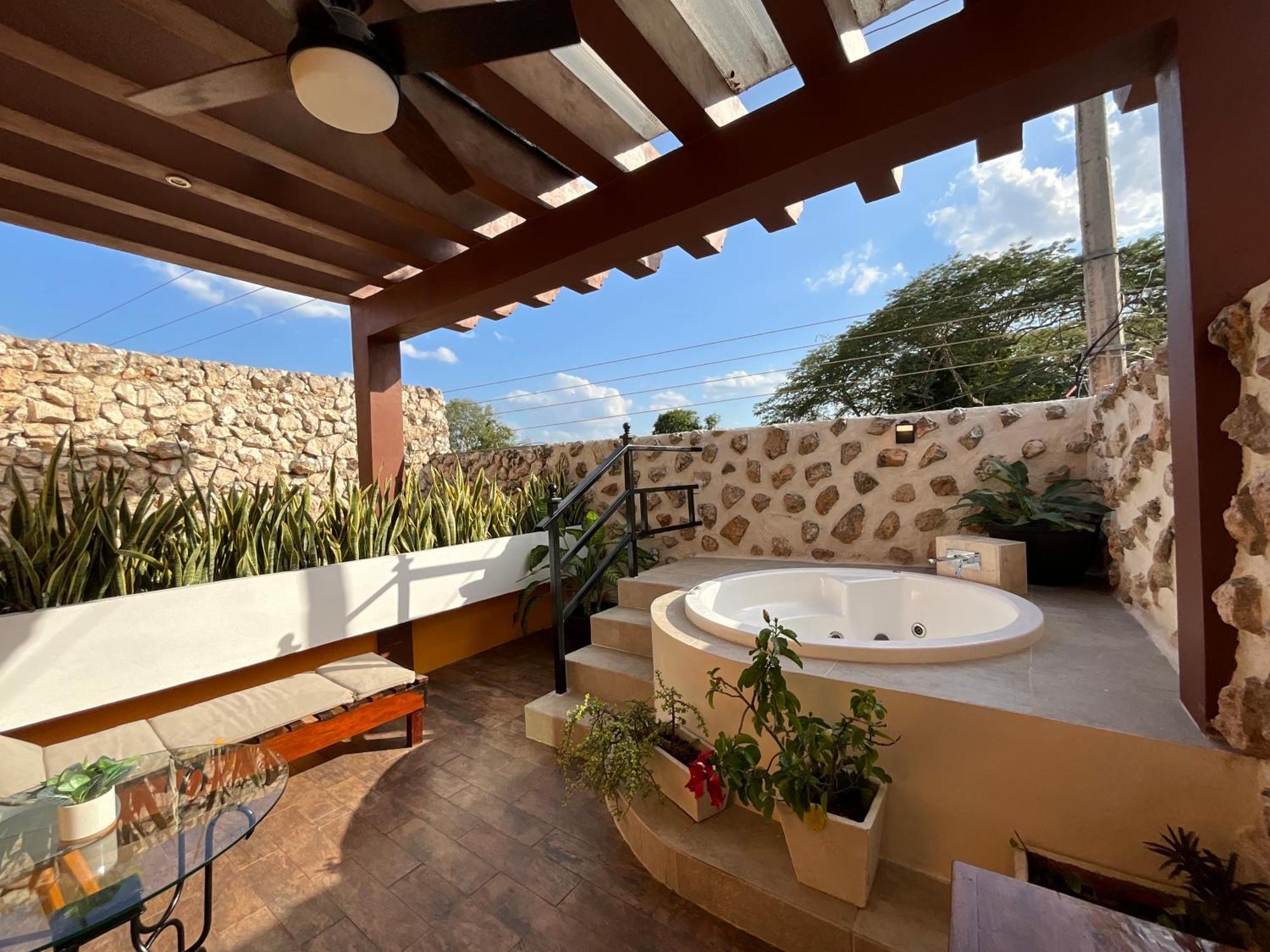 El Zaguan Colonial By Guruhotel 巴利亚多利德 外观 照片